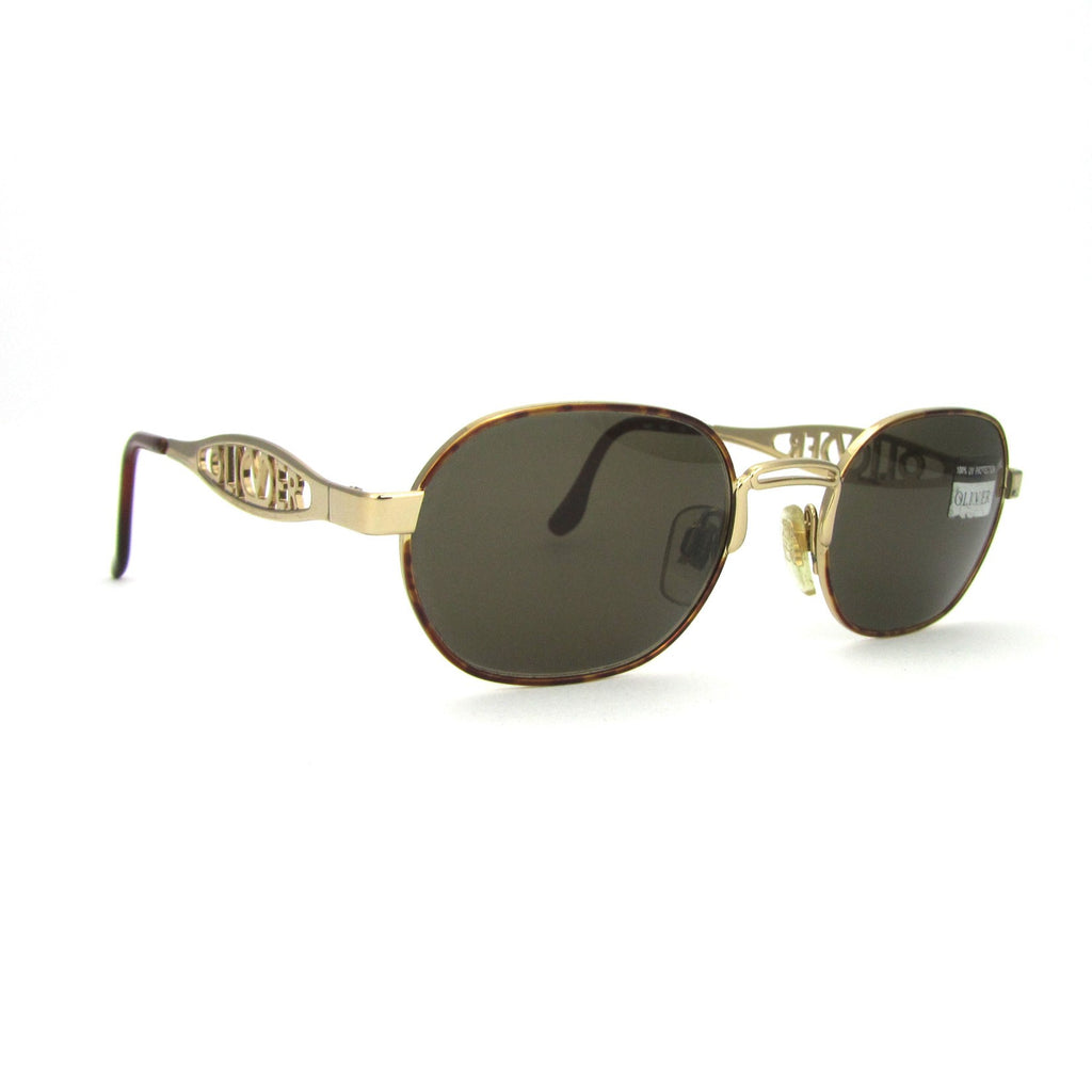 Oliver by Valentino Mod. 1840 col. 962